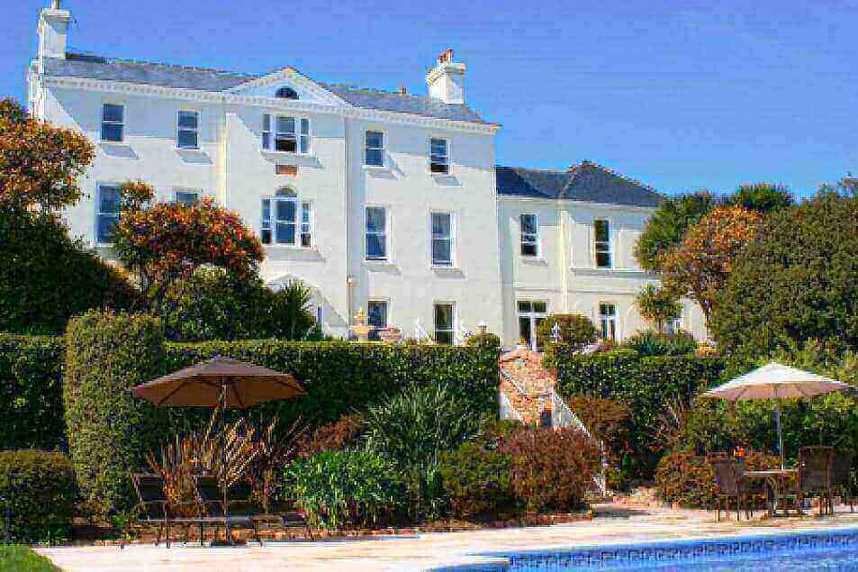 accomodation in jersey